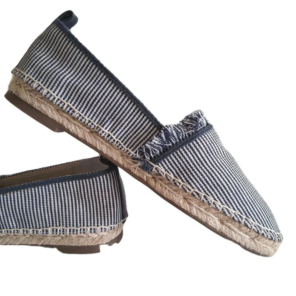 LANDS END Womens Slip-On Espadrille Flats Blue/White Fringe Denim Canvas Sz 8.5B